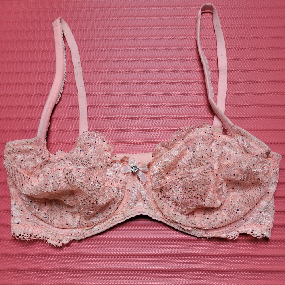 Victoria’s Secret unlined underwire bra 34 DDD 34F